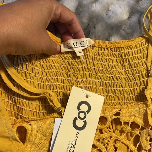 NWT beautiful C.O.C Curvy fit 1XL top - Picture 7 of 9